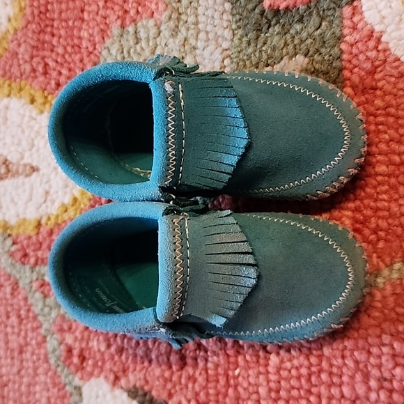 Minnetonka Turquoise Riley Bootie Moccasins - Picture 1 of 9